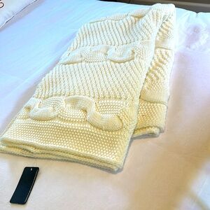 Bebe Cream Cable Knit throw 55”x60”